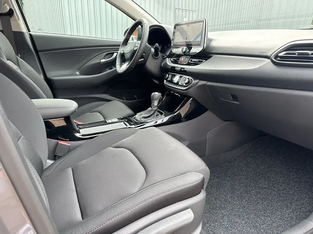 Hyundai i30 - Thumbnail 10