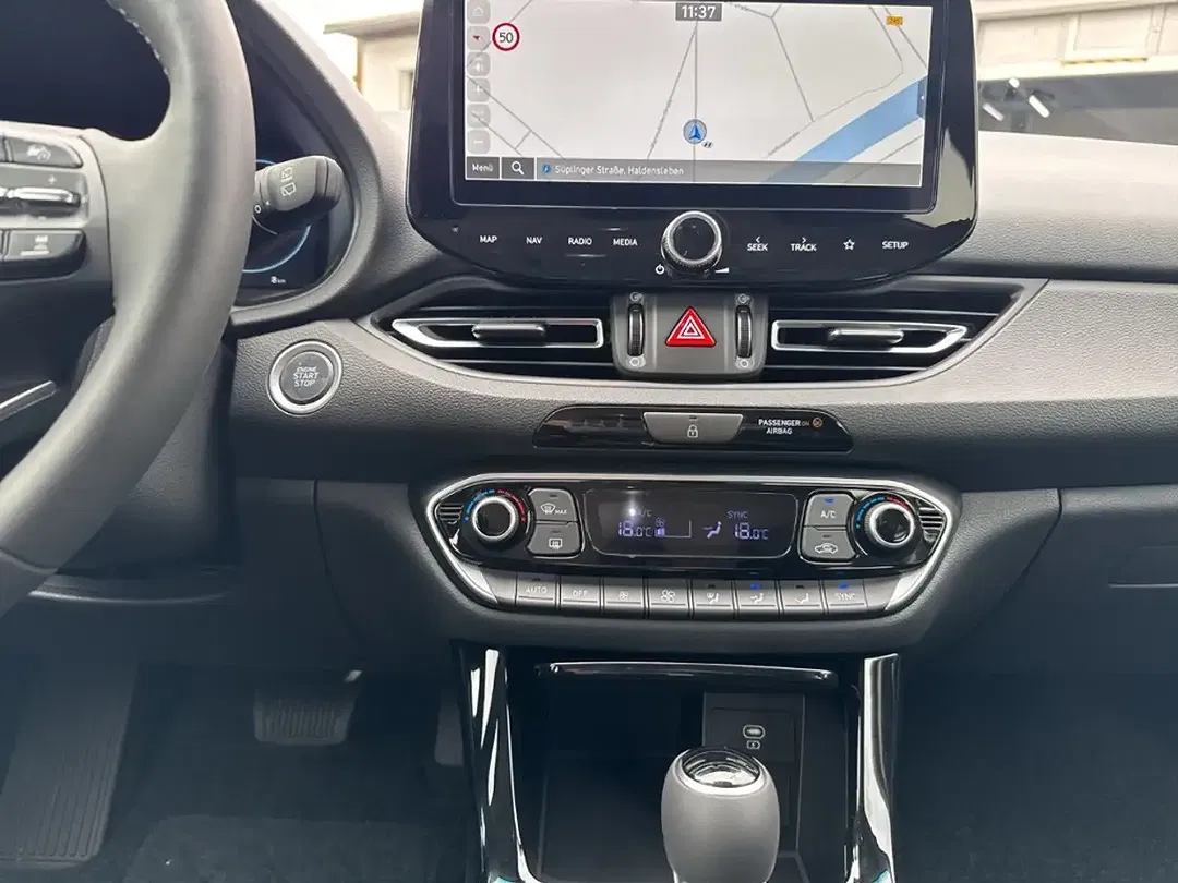 Hyundai i30 - Thumbnail 12