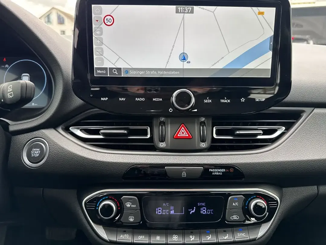 Hyundai i30 - Thumbnail 13