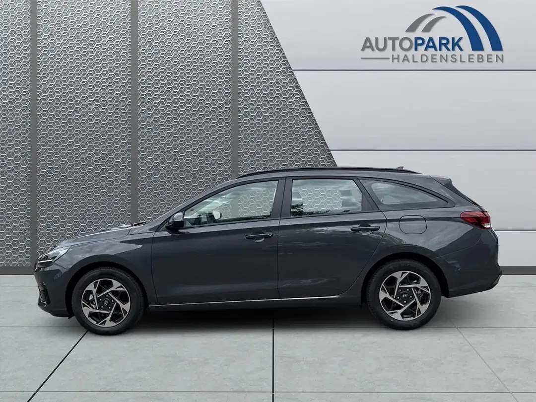 Hyundai i30 - Thumbnail 2