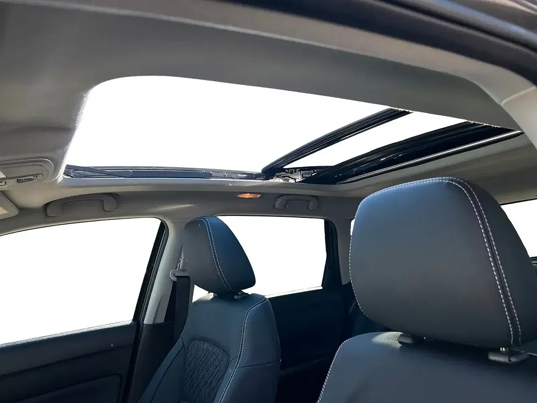 Suzuki Vitara - Thumbnail 10