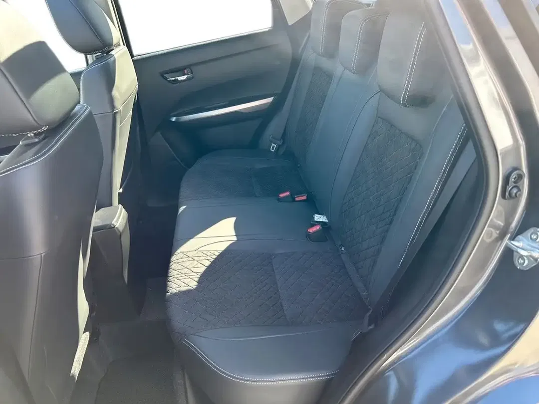 Suzuki Vitara - Thumbnail 15