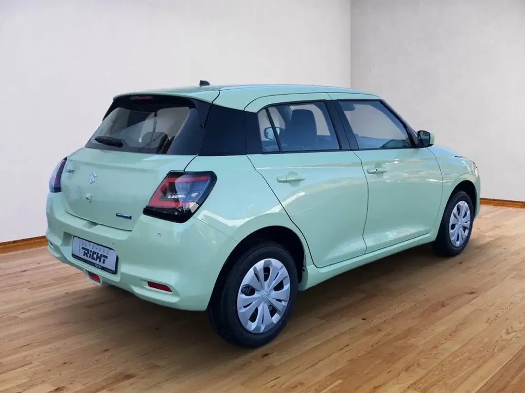 Suzuki Swift - Thumbnail 4
