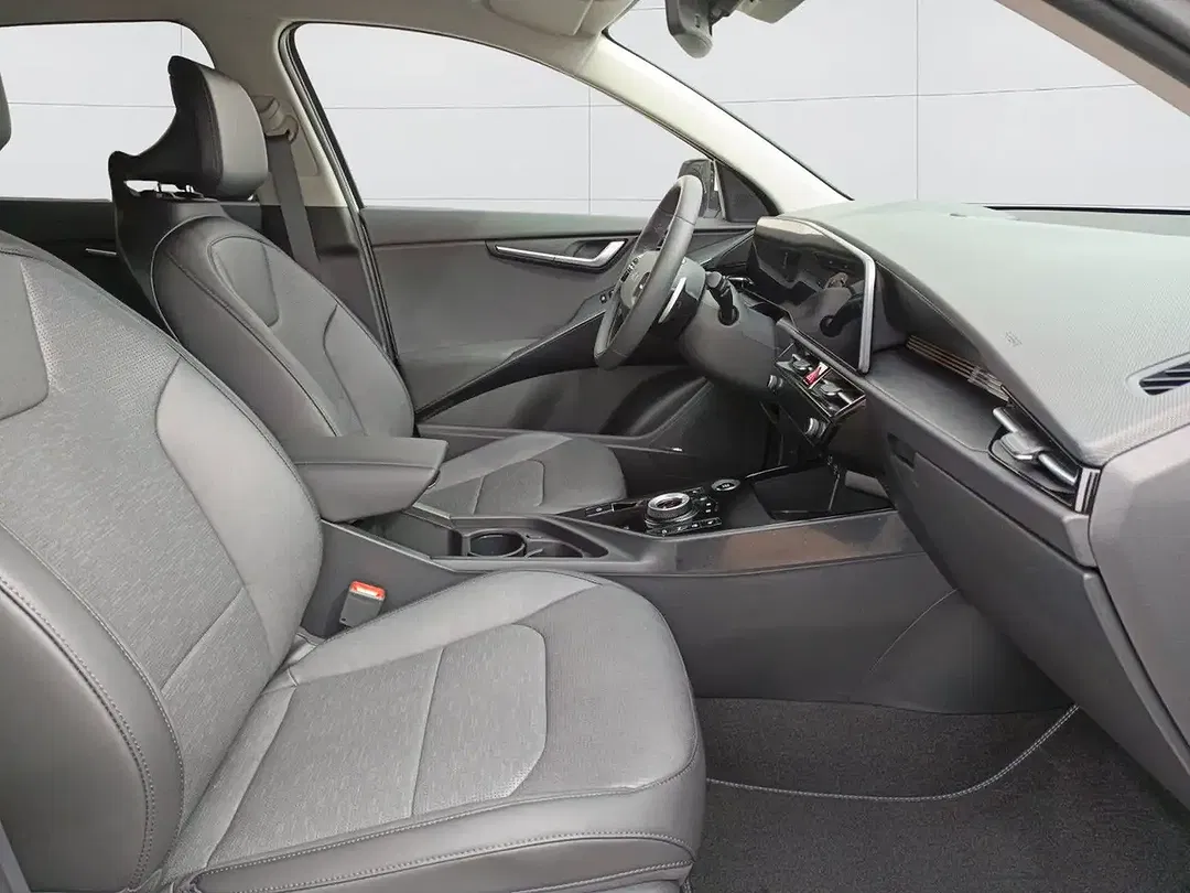 Kia Niro - Thumbnail 12
