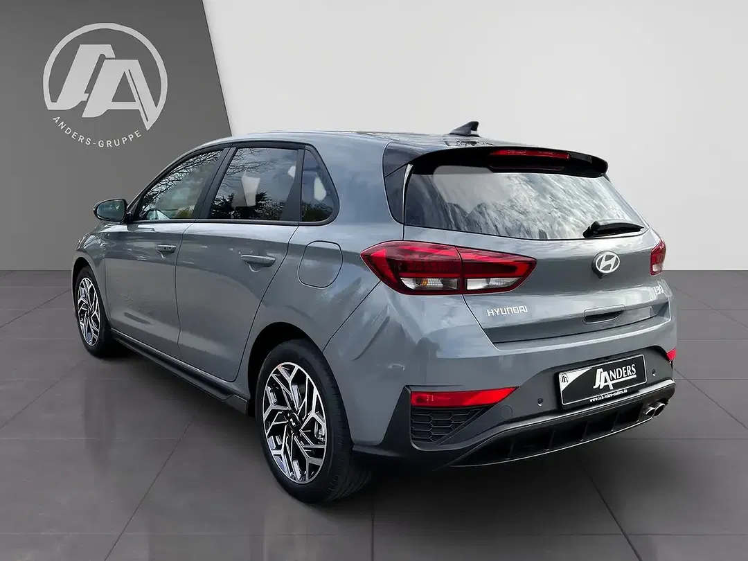 Hyundai i30 - Thumbnail 1