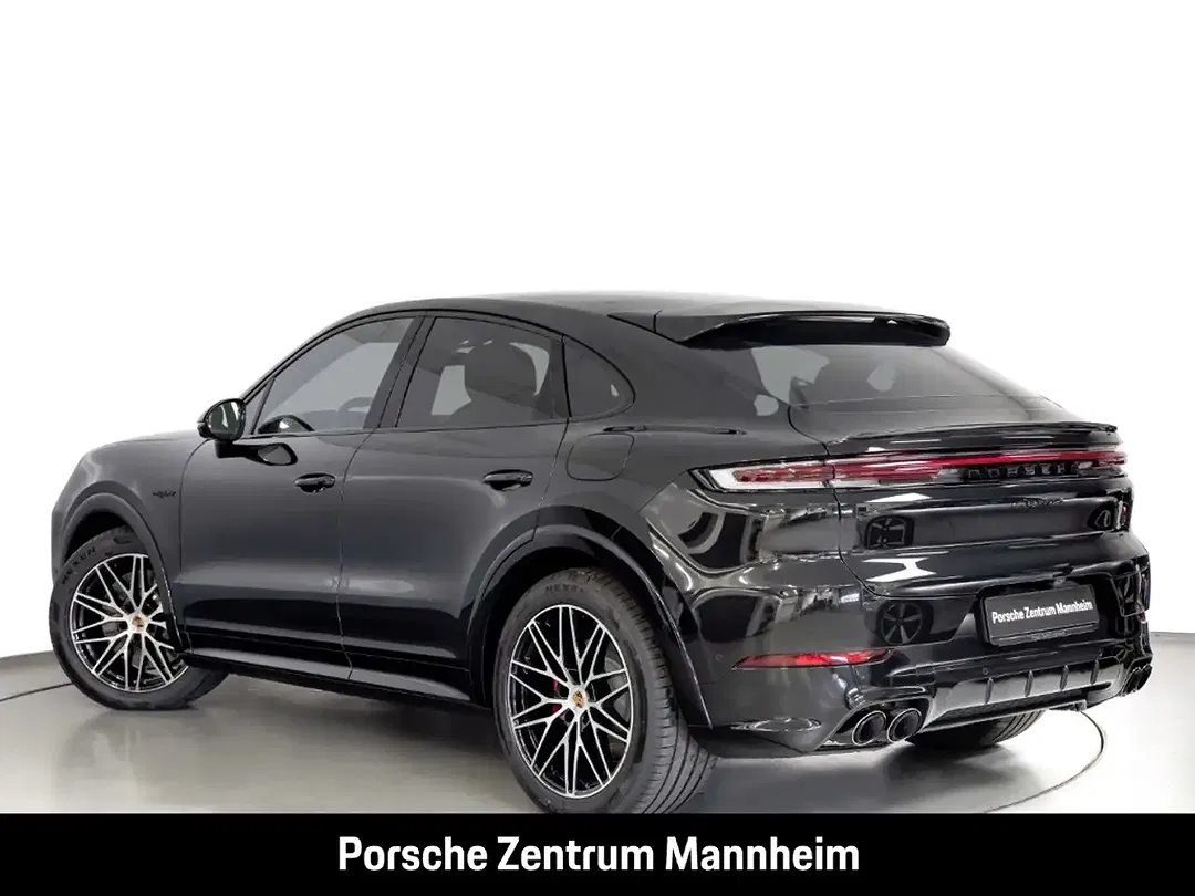 Porsche Cayenne - Thumbnail 3