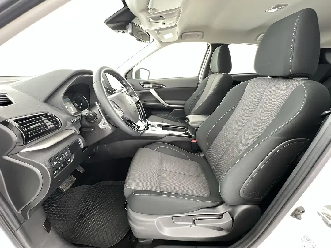 Mitsubishi Eclipse Cross - Thumbnail 8