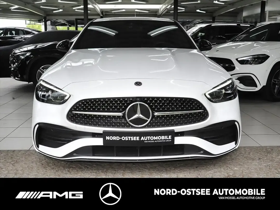 Mercedes-Benz C 300 - Thumbnail 2