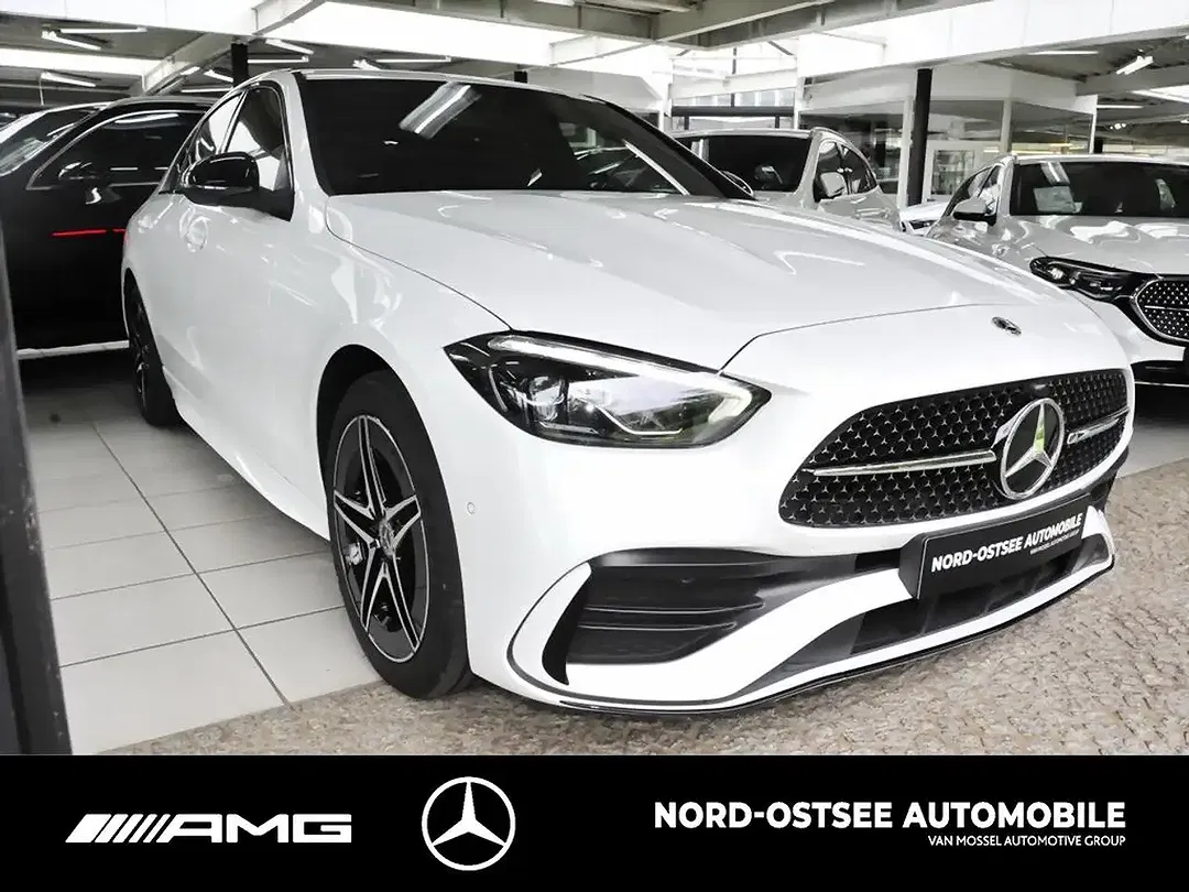 Mercedes-Benz C 300 - Thumbnail 3
