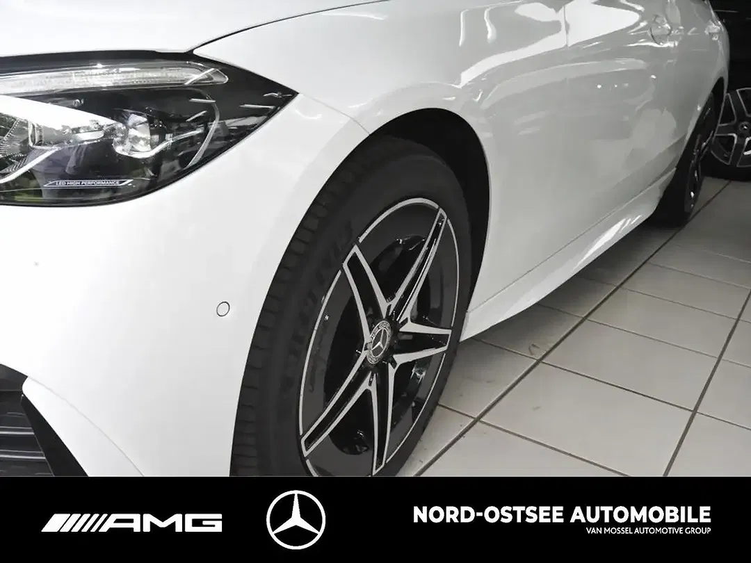 Mercedes-Benz C 300 - Thumbnail 5
