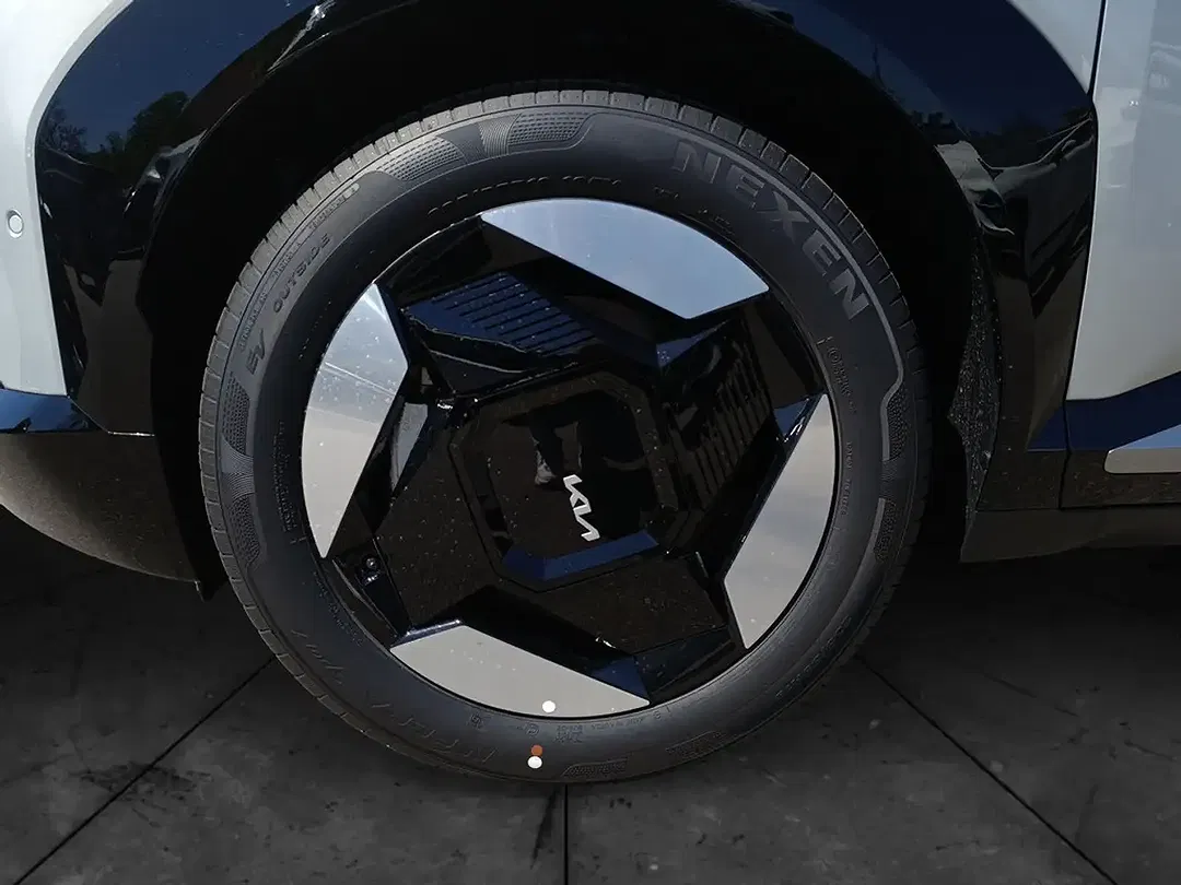 Kia EV5 - Thumbnail 5
