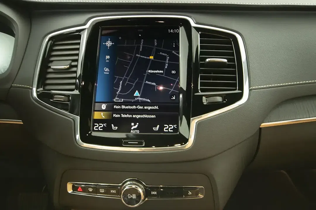 Volvo XC90 - Thumbnail 10