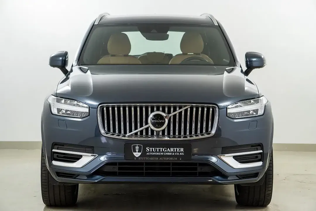 Volvo XC90 - Thumbnail 2