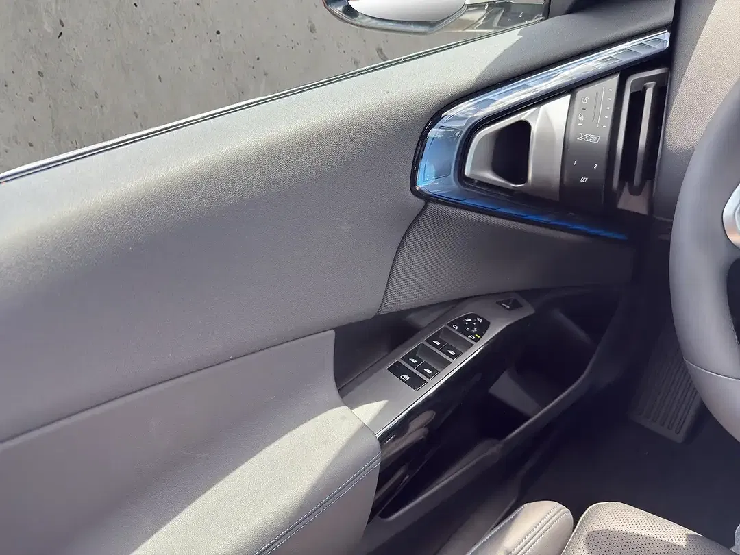 BMW X3 - Thumbnail 12