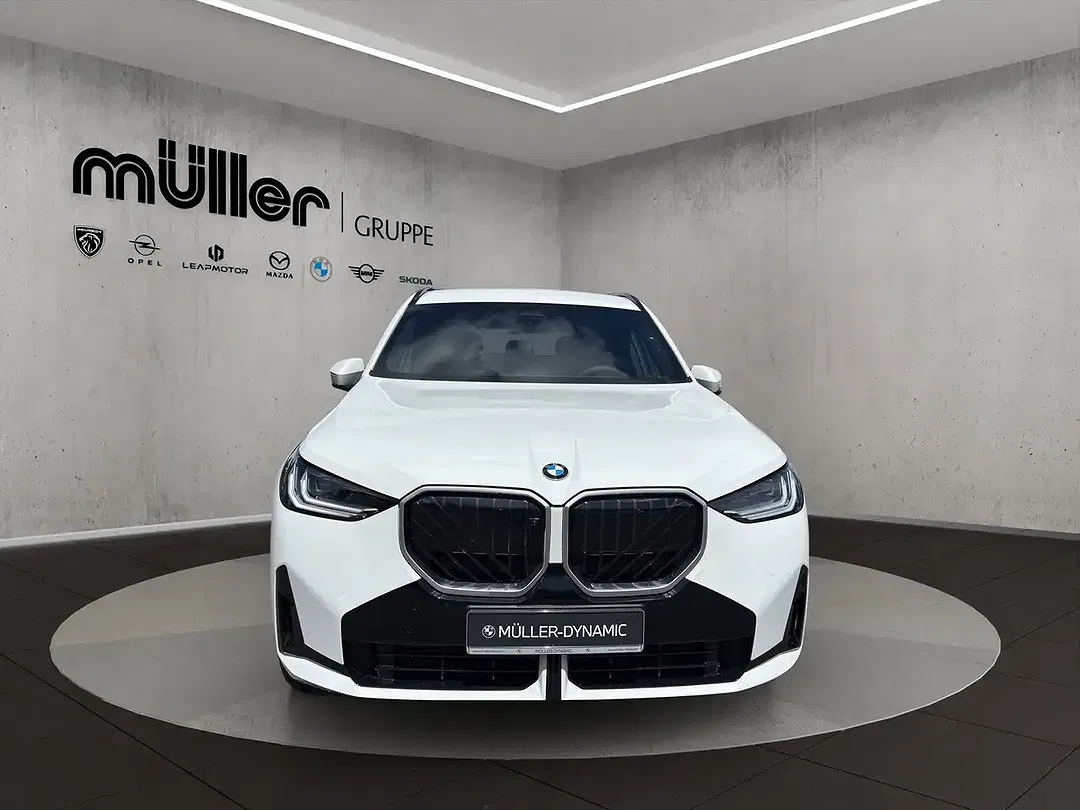 BMW X3 - Thumbnail 2