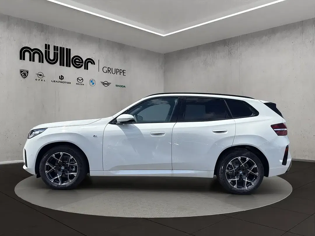 BMW X3 - Thumbnail 3