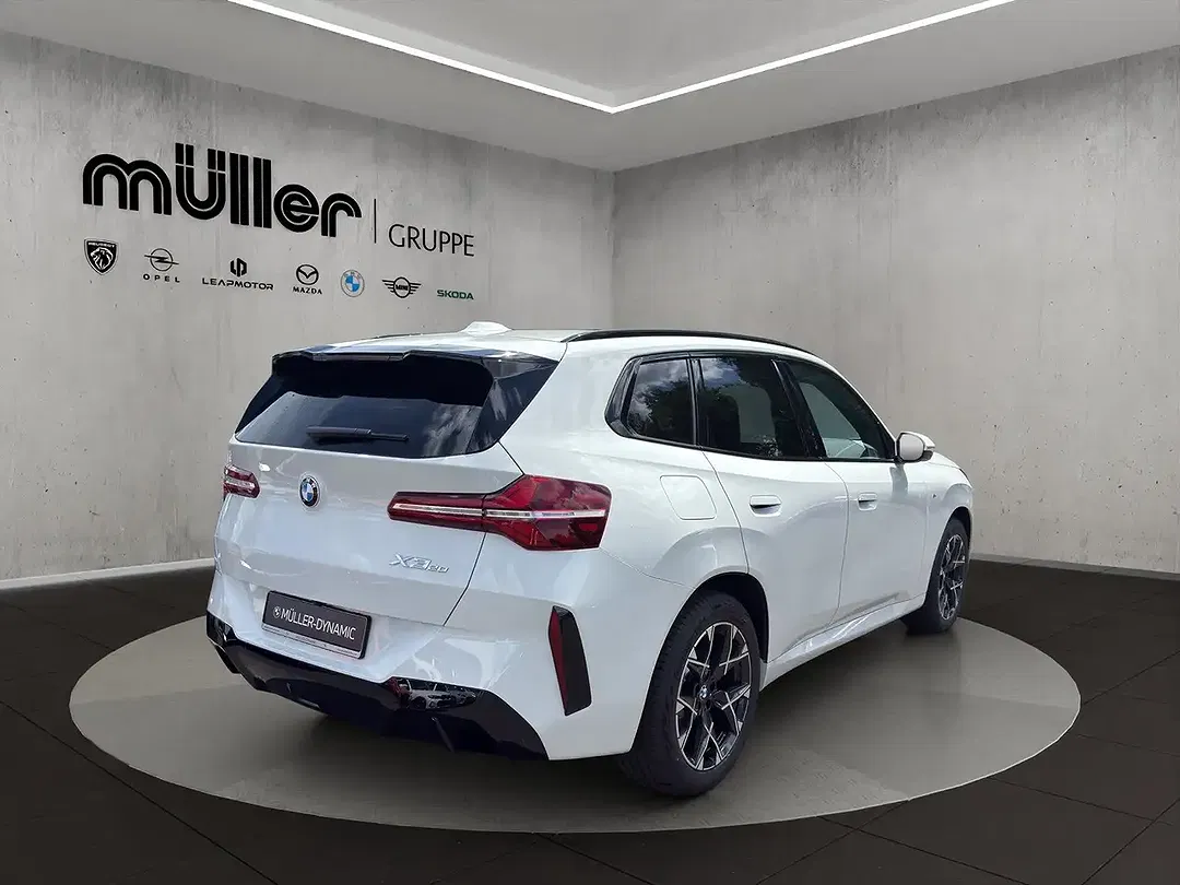 BMW X3 - Thumbnail 6