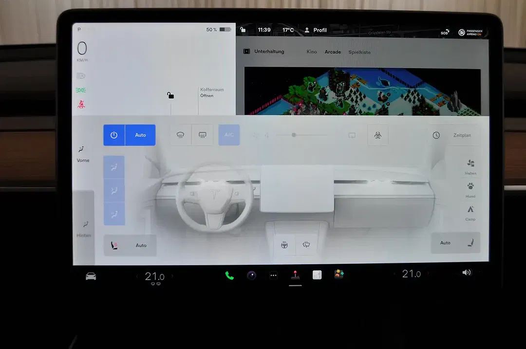 Tesla Model Y - Thumbnail 19
