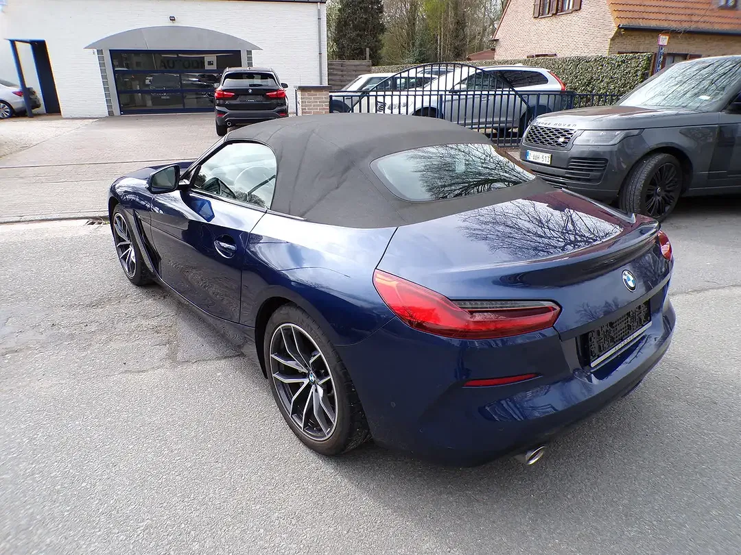 BMW Z4 - Thumbnail 10