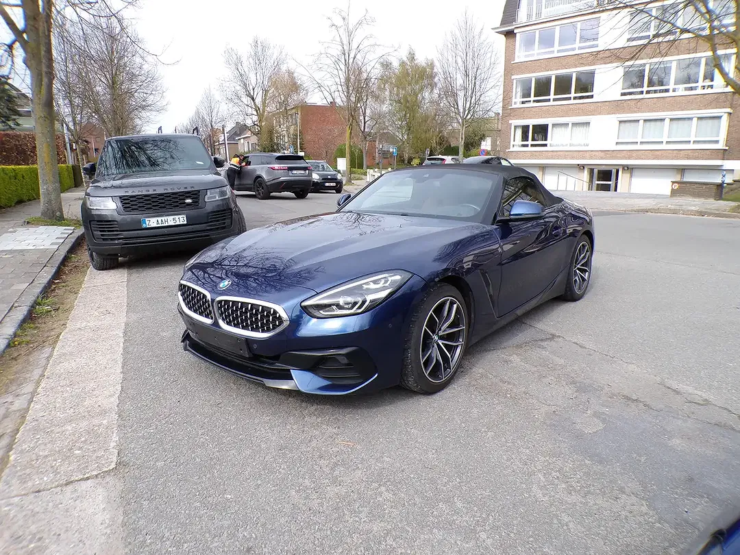 BMW Z4 - Thumbnail 9