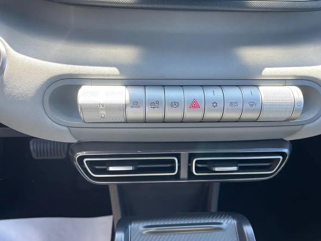 BYD Dolphin - Thumbnail 14