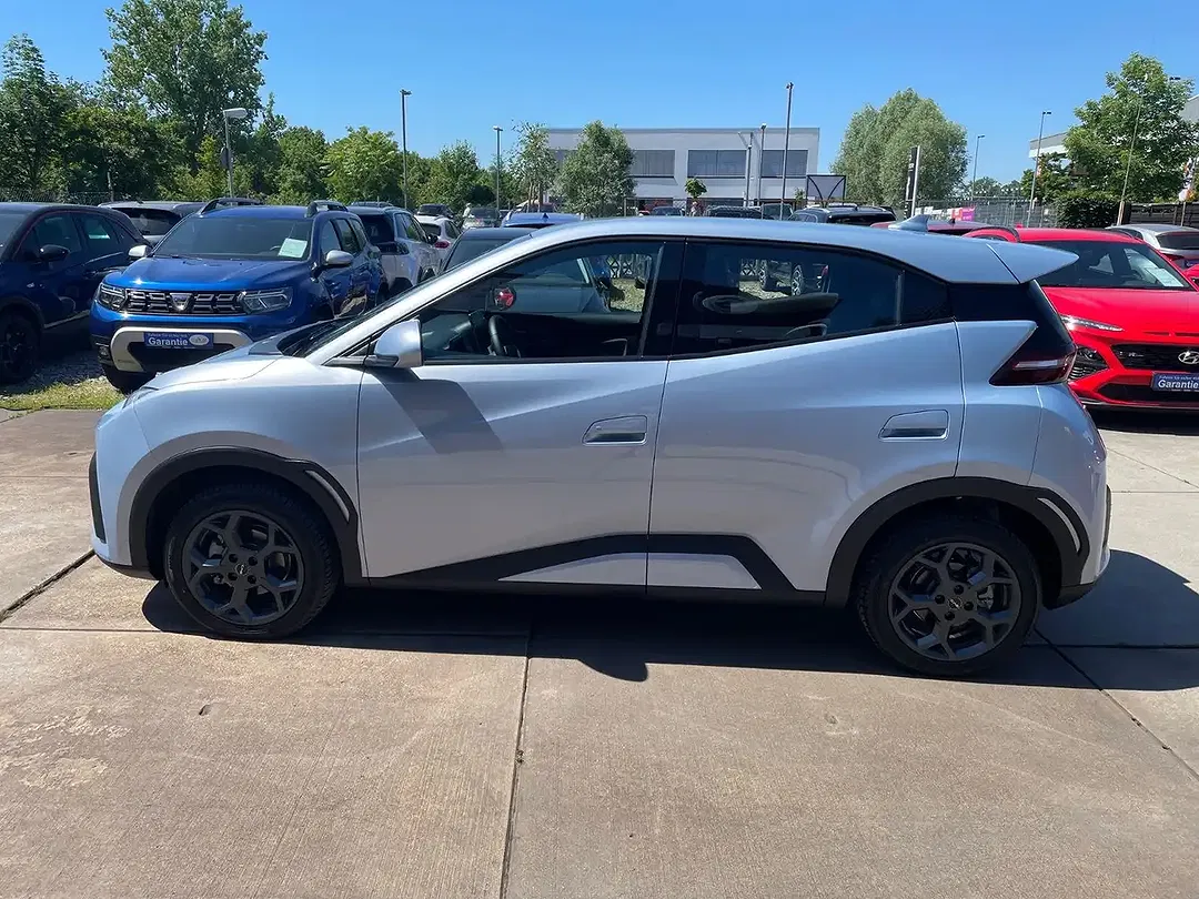 BYD Dolphin - Thumbnail 8