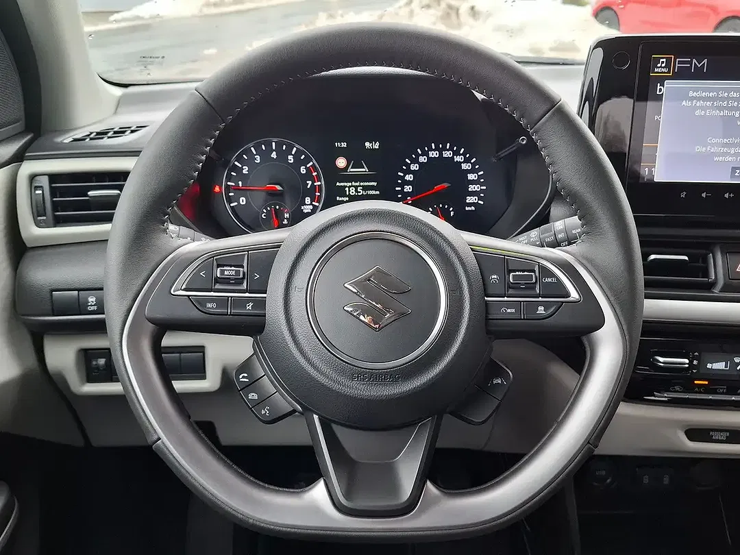 Suzuki Swift - Thumbnail 12