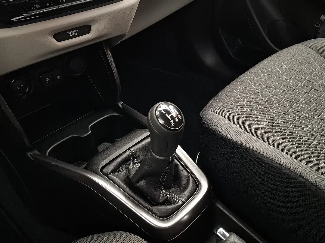 Suzuki Swift - Thumbnail 14