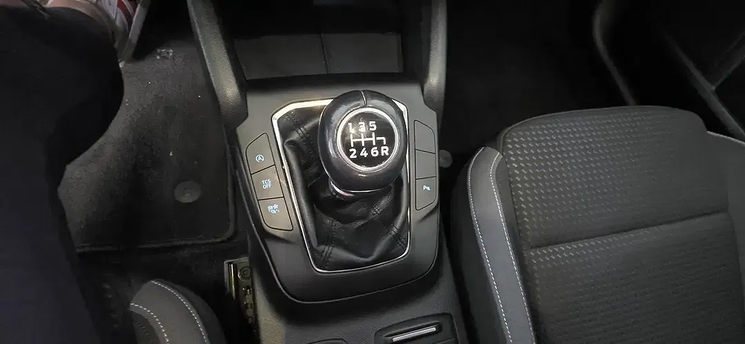 Ford Focus - Thumbnail 13