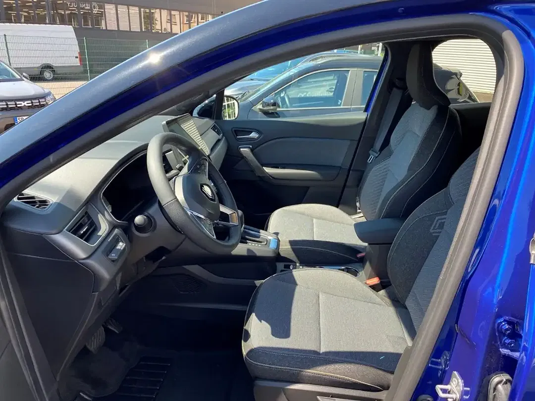Renault Captur - Thumbnail 9