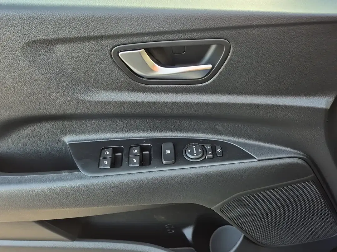 Kia Stonic - Thumbnail 8