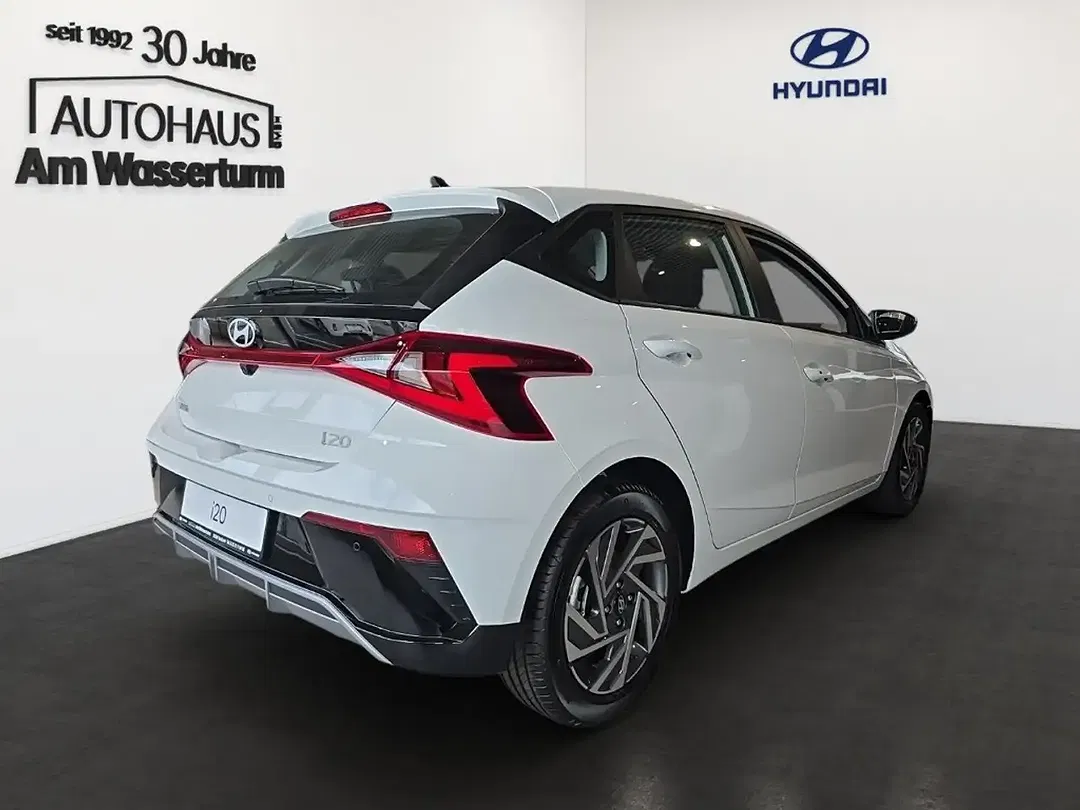 Hyundai i20 - Thumbnail 3