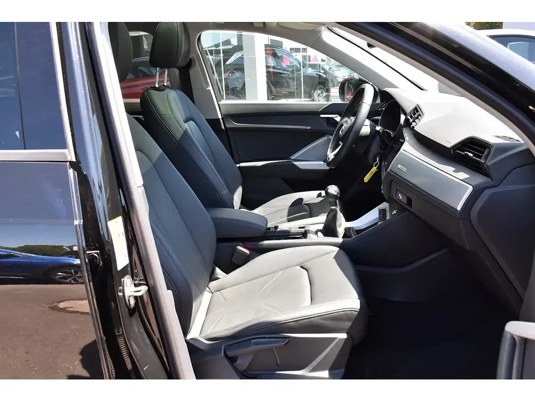 Audi Q3 - Thumbnail 7
