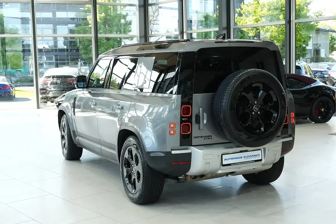 Land Rover Defender - Thumbnail 8