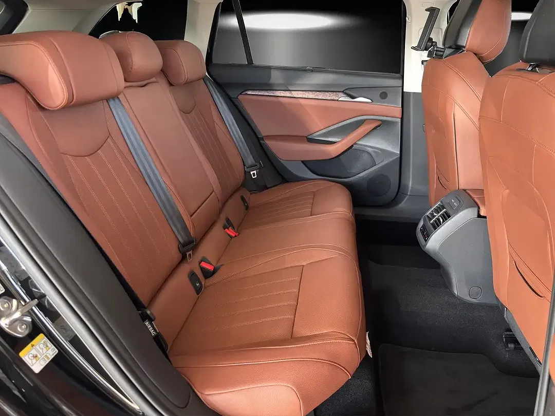 Skoda Superb - Thumbnail 14
