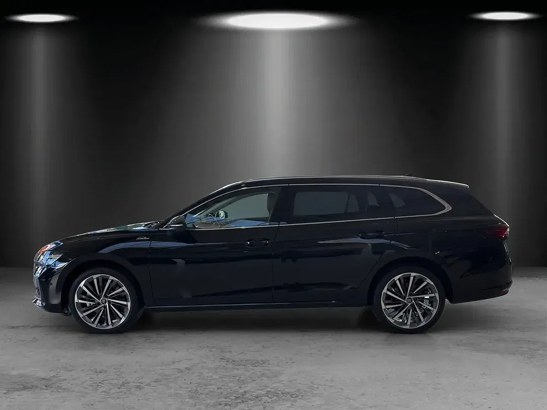 Skoda Superb - Thumbnail 2