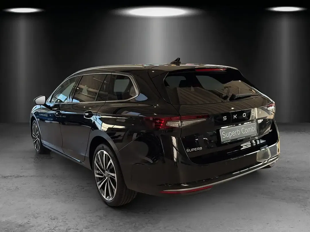 Skoda Superb - Thumbnail 3