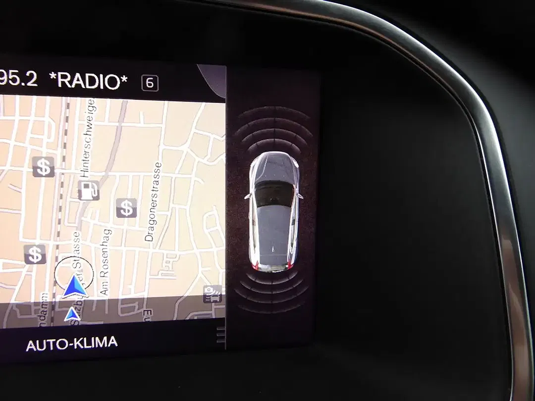 Volvo V40 - Thumbnail 10