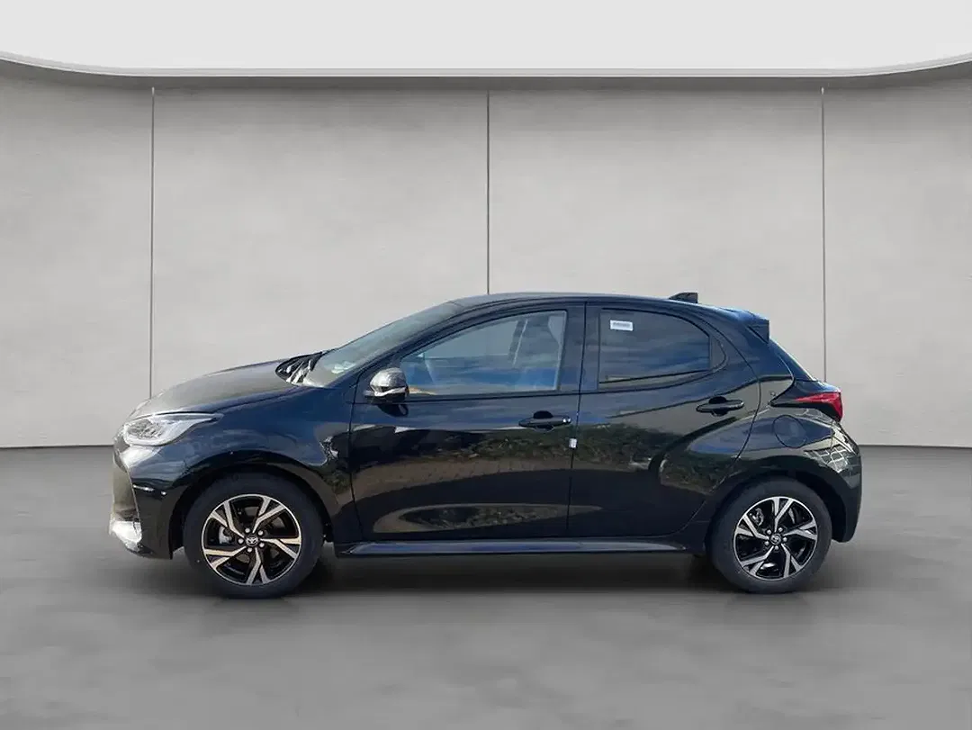 Toyota Yaris - Thumbnail 2
