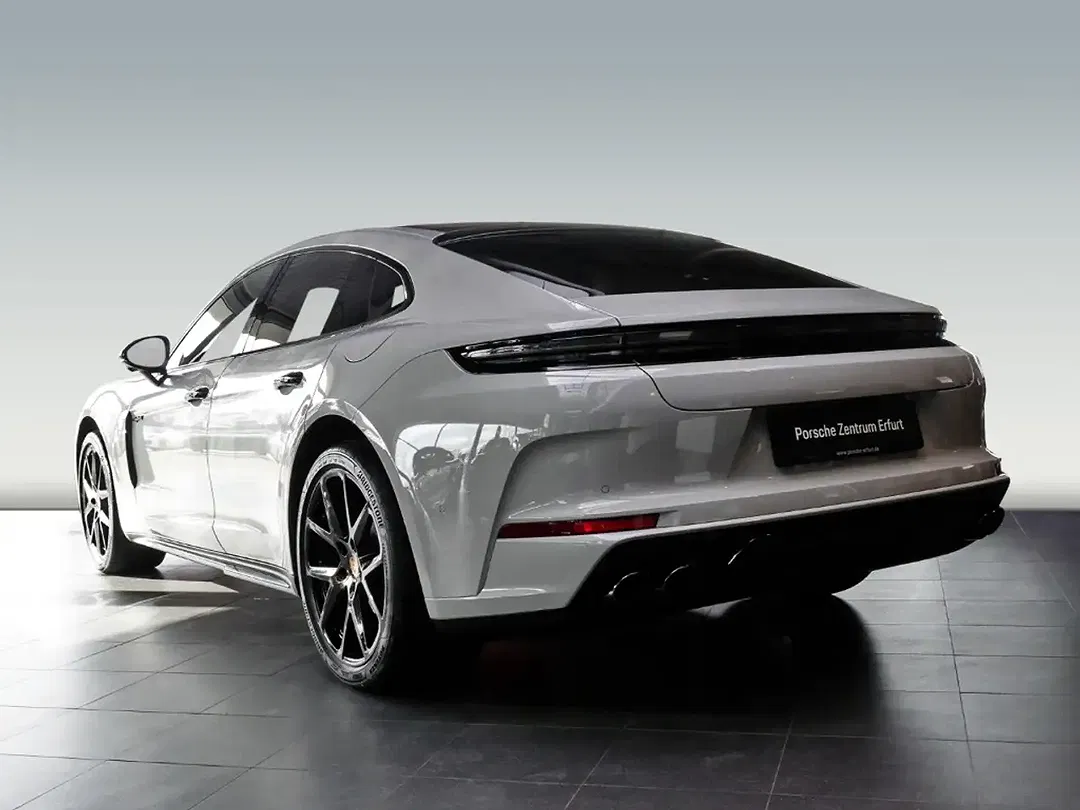 Porsche Panamera - Thumbnail 3