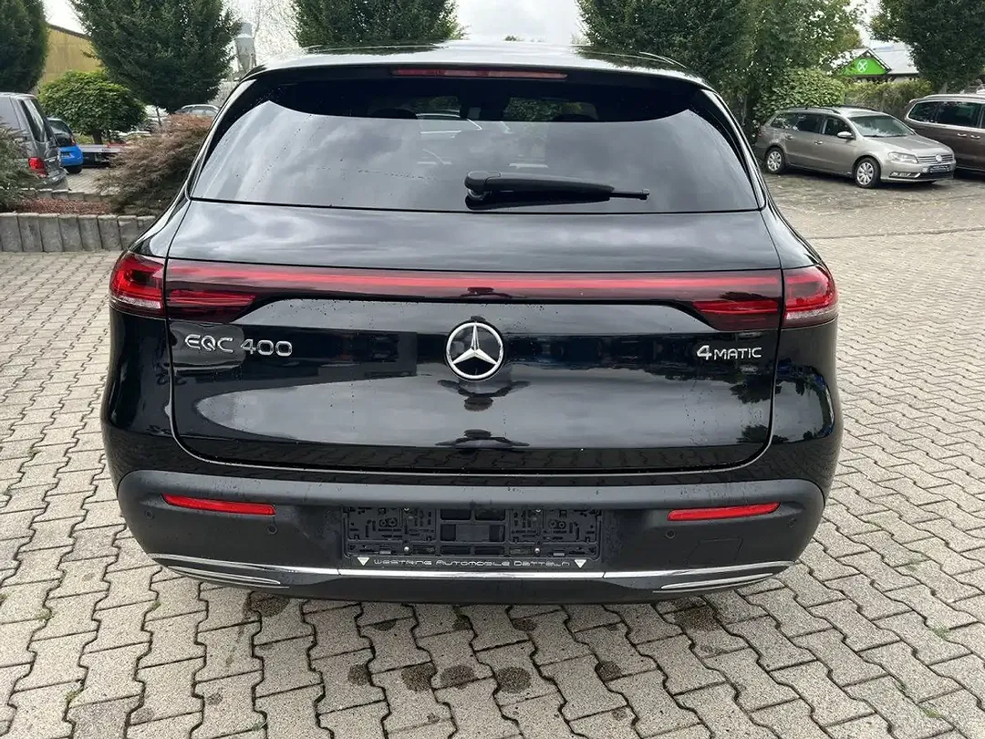 Mercedes-Benz EQC 400 - Thumbnail 3