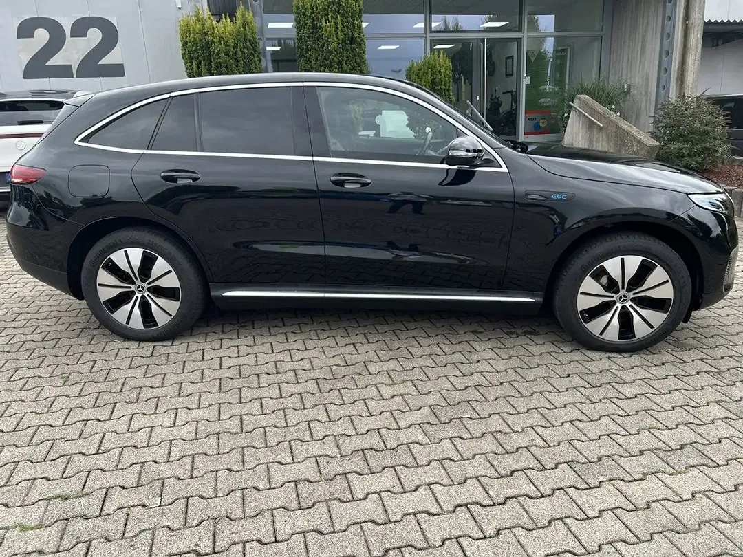 Mercedes-Benz EQC 400 - Thumbnail 6
