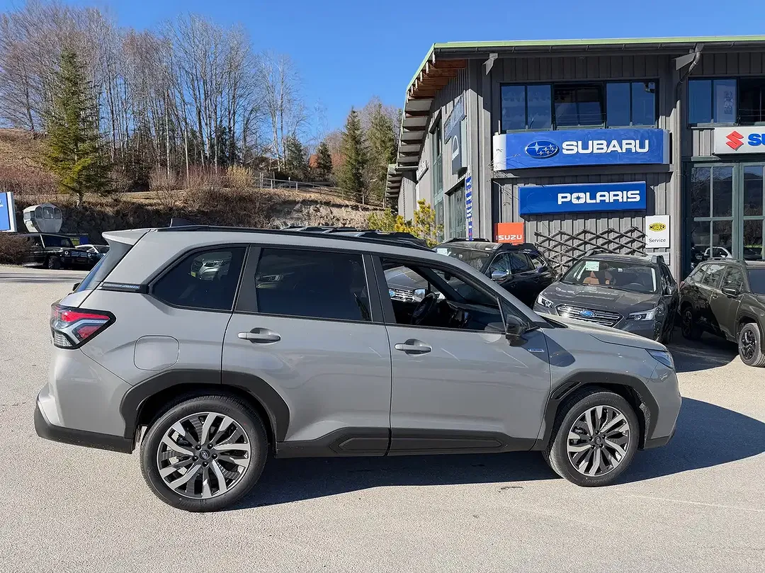 Subaru Forester - Thumbnail 1