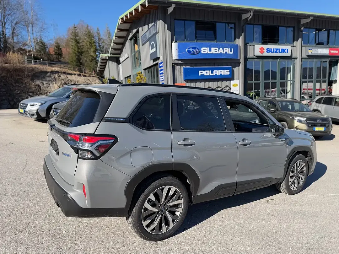 Subaru Forester - Thumbnail 2