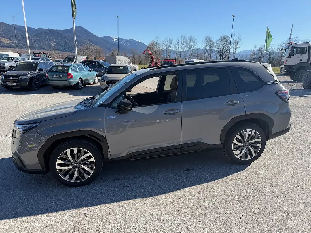 Subaru Forester - Thumbnail 8