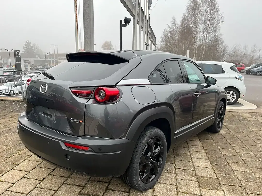 Mazda MX-30 - Thumbnail 4