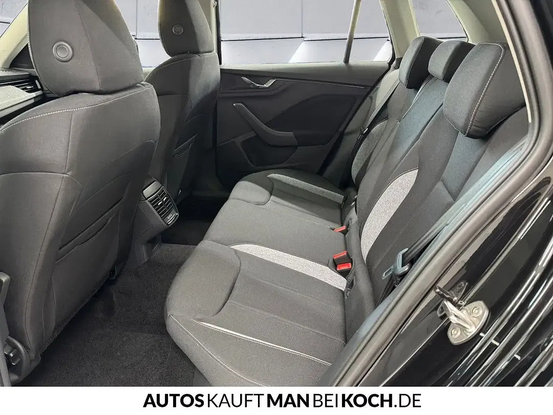 Skoda Kamiq - Thumbnail 6