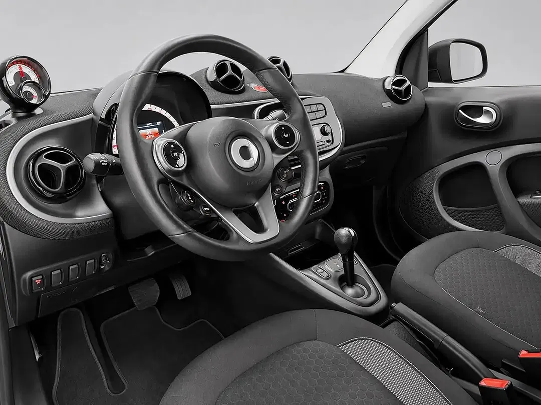 smart forTwo - Thumbnail 2