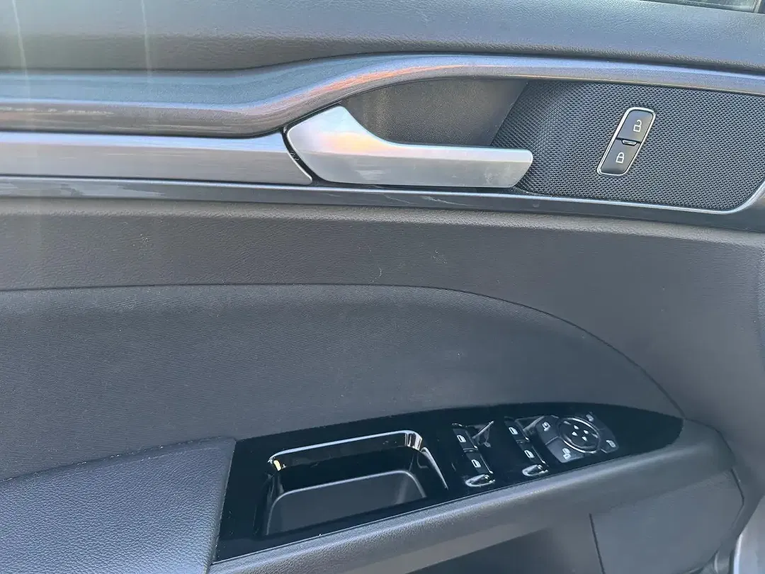Ford Mondeo - Thumbnail 12