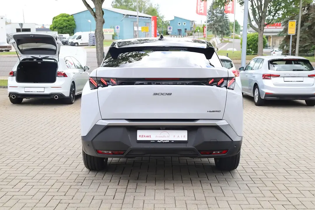 Peugeot 3008 - Thumbnail 3